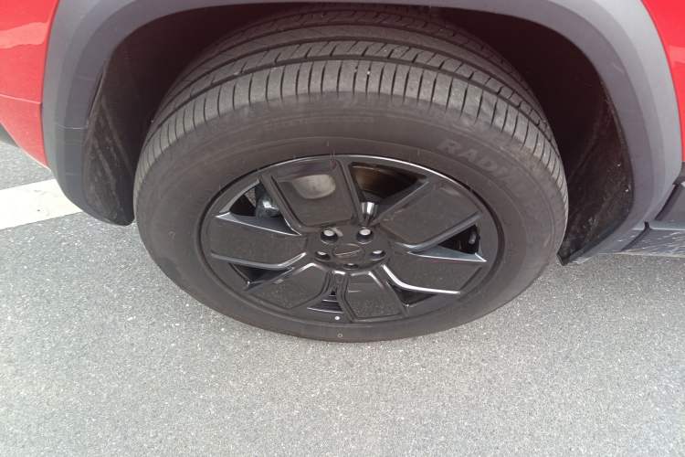Used iCAR 03T 2024 501km Four-wheel Drive Long-Range Version Left Front Wheel Hub