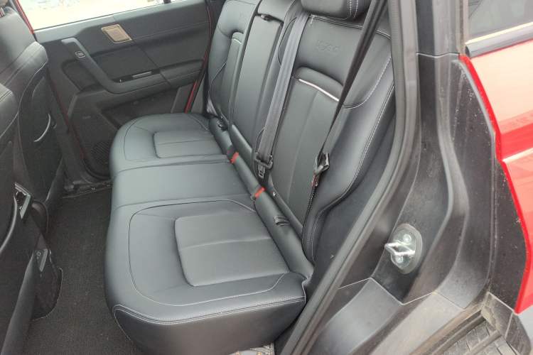 Used iCAR 03T 2024 501km Four-wheel Drive Long-Range Version Left Rear Seat
