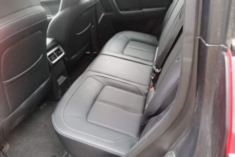 Used iCAR 03T 2024 501km Four-wheel Drive Long-Range Version Left Rear Seat