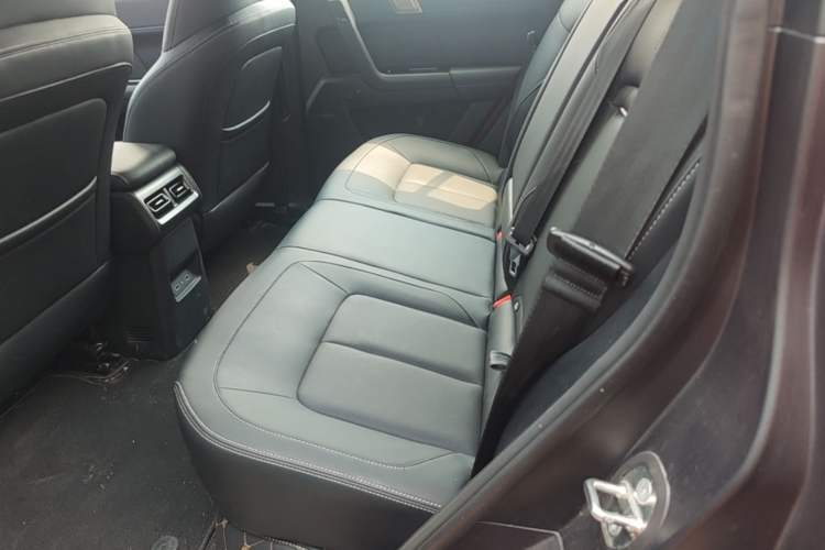 Used iCAR 03T 2024 501km Four-wheel Drive Long-Range Version Left Rear Seat