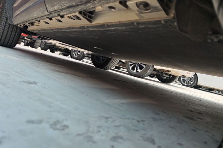 Used iCAR 03T 2024 501km Four-wheel Drive Long-Range Version Left Side Sill