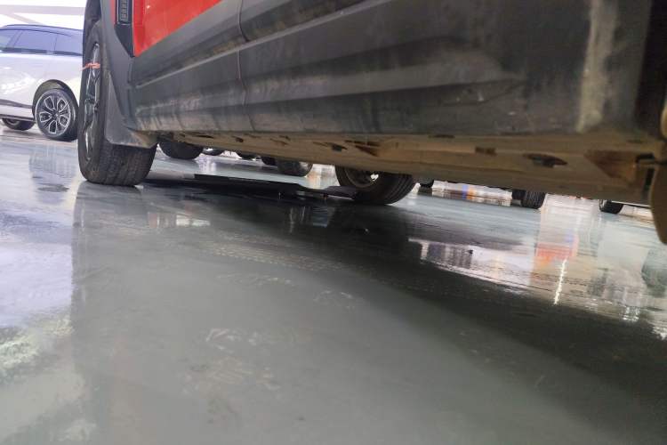 Used iCAR 03T 2024 501km Four-wheel Drive Long-Range Version Left Side Sill