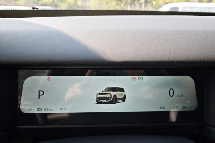 Used iCAR 03T 2024 520km Two-Wheel Drive Long-Range Version Odometer Close Up