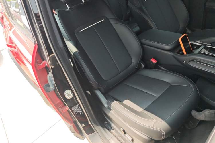 Used iCAR 03T 2024 501km Four-wheel Drive Long-Range Version Right Front Seat