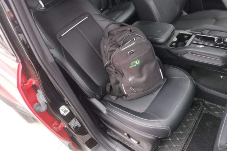 Used iCAR 03T 2024 501km Four-wheel Drive Long-Range Version Right Front Seat