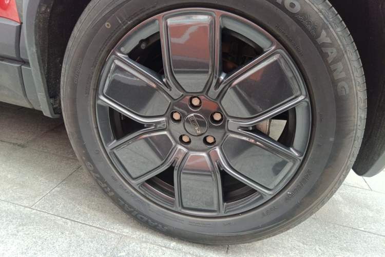 Used iCAR 03T 2024 520km Two-Wheel Drive Long-Range Version Right Front Wheel Hub