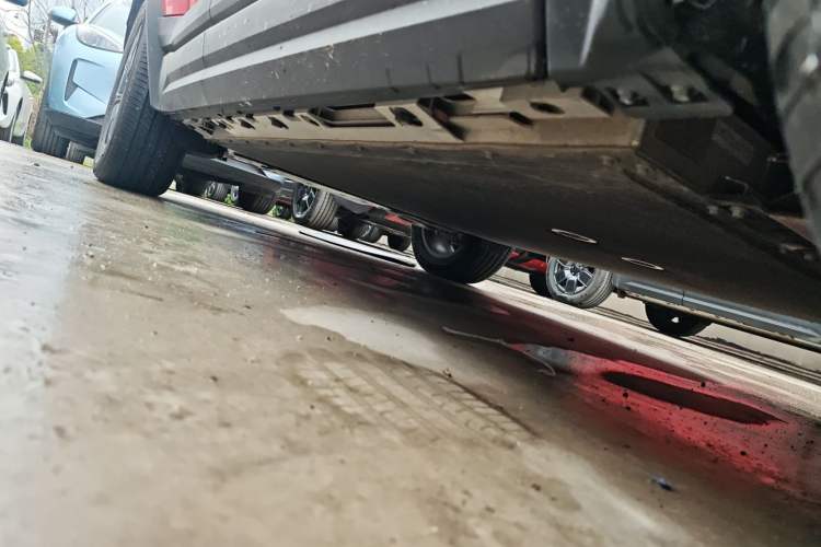 Used iCAR 03T 2024 501km Four-wheel Drive Long-Range Version Right Side Sill