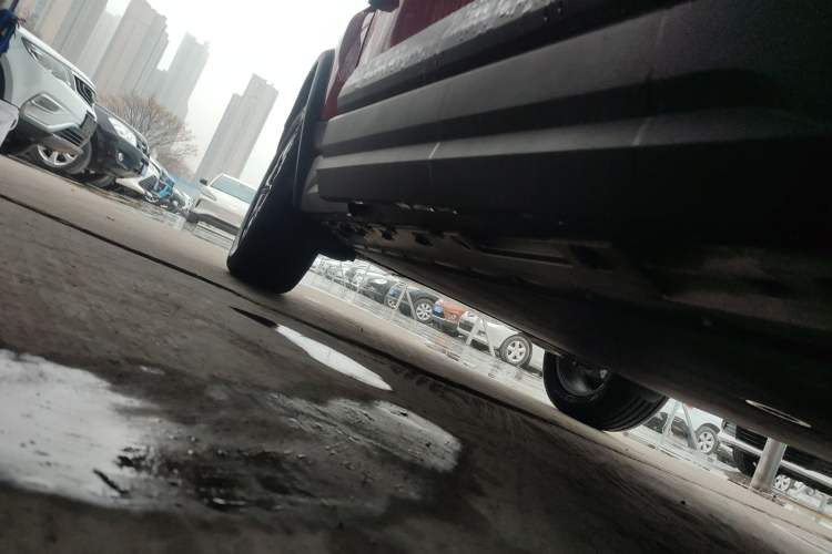 Used iCAR 03T 2024 501km Four-wheel Drive Long-Range Version Right Side Sill