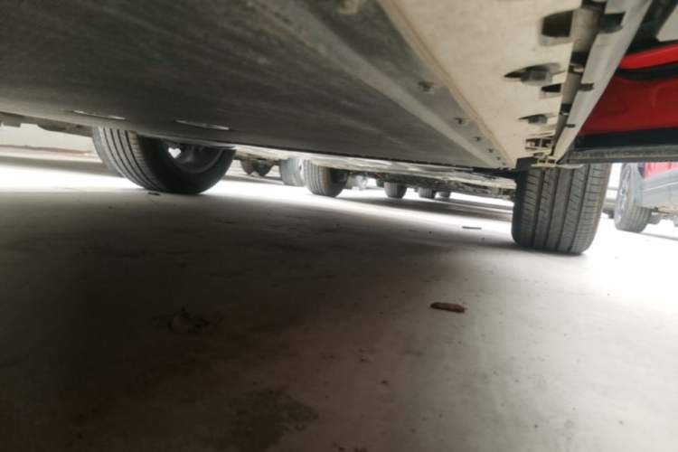 Used iCAR 03T 2024 501km Four-wheel Drive Long-Range Version Right Side Sill