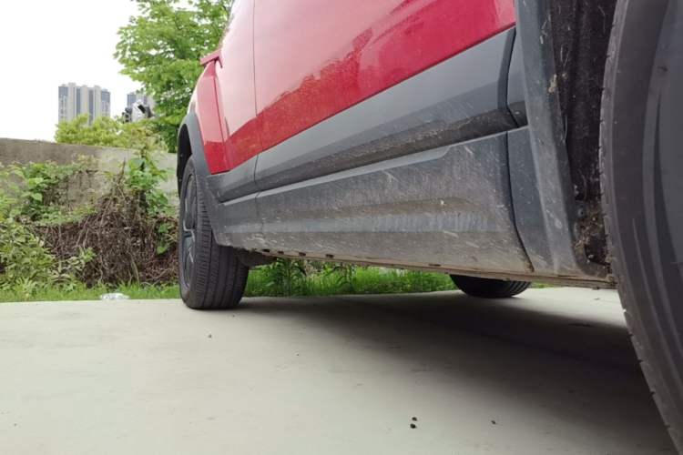 Used iCAR 03T 2024 501km Four-wheel Drive Long-Range Version Right Side Sill