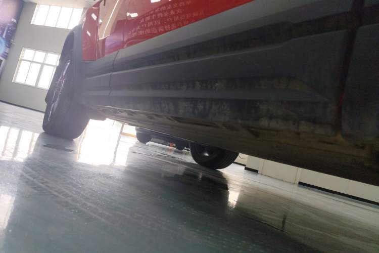 Used iCAR 03T 2024 501km Four-wheel Drive Long-Range Version Right Side Sill