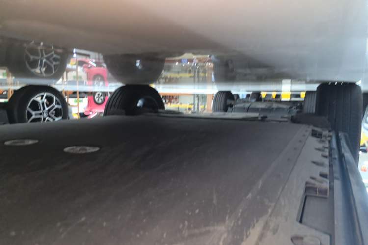 Used iCAR 03T 2024 501km Four-wheel Drive Long-Range Version Right Side Sill