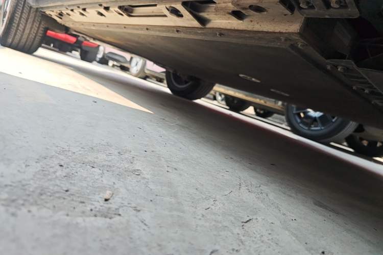 Used iCAR 03T 2024 501km Four-wheel Drive Long-Range Version Right Side Sill