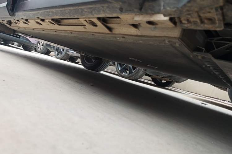 Used iCAR 03T 2024 501km Four-wheel Drive Long-Range Version Right Side Sill
