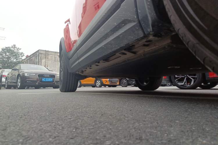 Used iCAR 03T 2024 501km Four-wheel Drive Long-Range Version Right Side Sill