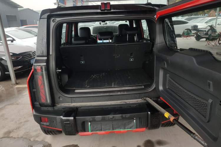 Used iCAR 03T 2024 501km Four-wheel Drive Long-Range Version Trunk