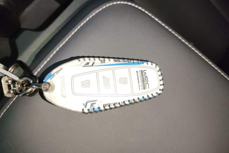 Used iCAR 03T 2024 501km Four-wheel Drive Long-Range Version Vehicle Key