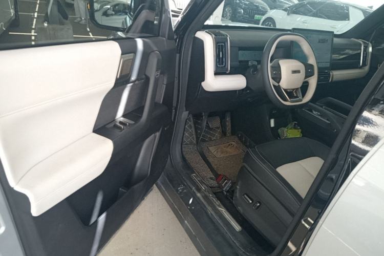 Used iCAR 03T 2024 501km Four-wheel Drive Long-Range Version Driver Seat