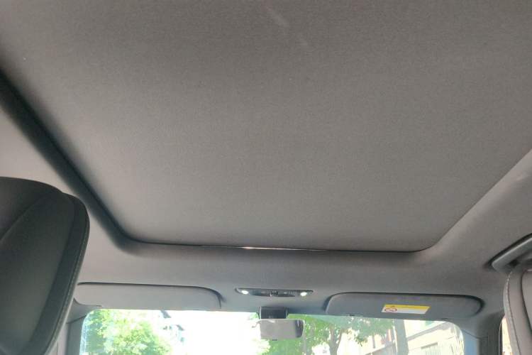 Used iCAR 03T 2024 501km Four-wheel Drive Long-Range Version Headliner