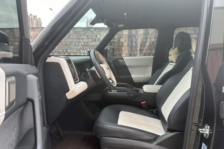 Used iCAR 03T 2024 501km Four-wheel Drive Long-Range Version Interior 2