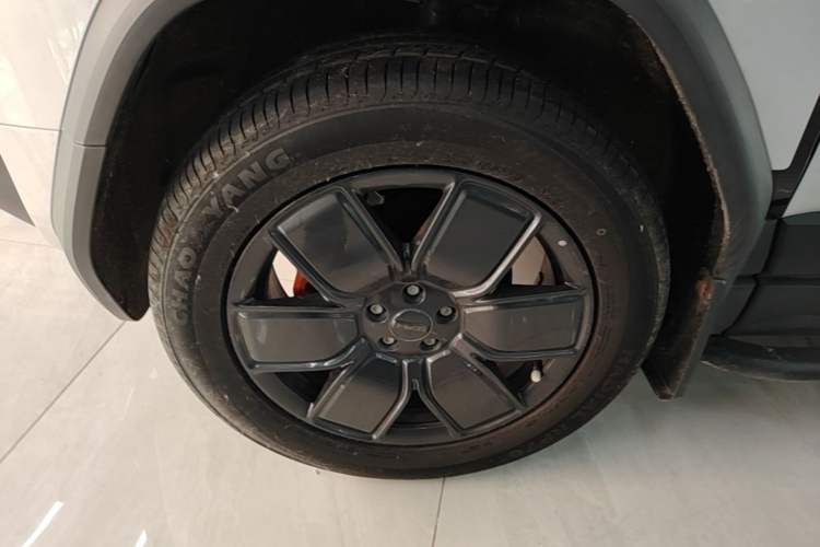 Used iCAR 03T 2024 520km Two-Wheel Drive Long-Range Version Left Front Wheel Hub