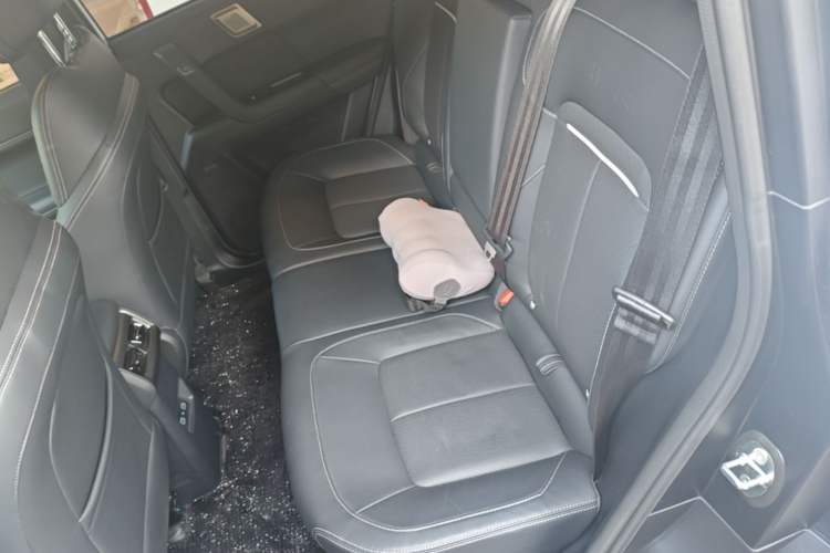 Used iCAR 03T 2024 501km Four-wheel Drive Long-Range Version Left Rear Seat