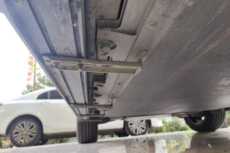Used iCAR 03T 2024 520km Two-Wheel Drive Long-Range Version Right Side Sill
