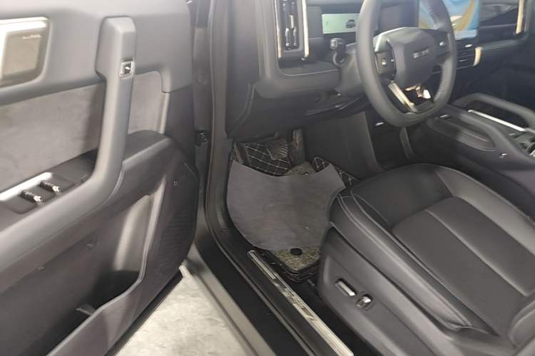Used iCAR 03T 2024 520km Two-Wheel Drive Long-Range Version Driver Seat