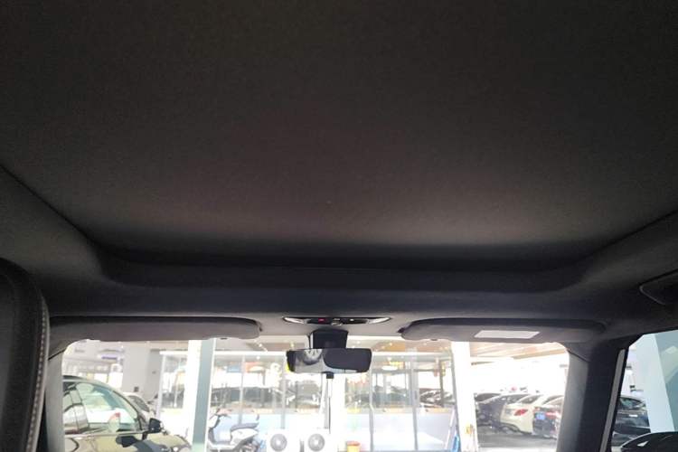 Used iCAR 03T 2024 520km Two-Wheel Drive Long-Range Version Headliner
