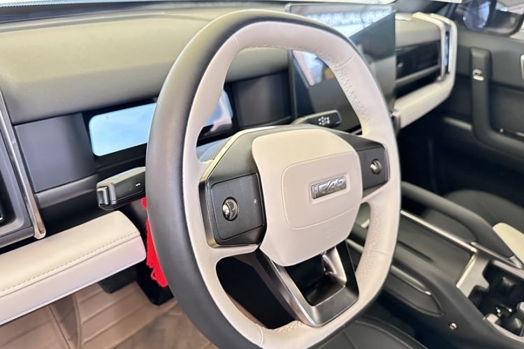 Used iCAR 03T 2024 520km Two-Wheel Drive Long-Range Version Interior 1