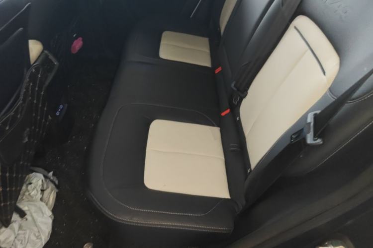 Used iCAR 03T 2024 501km Four-wheel Drive Long-Range Version Left Rear Seat