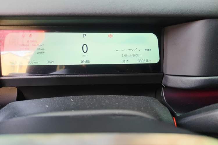 Used iCAR 03T 2024 501km Four-wheel Drive Long-Range Version Odometer Close Up