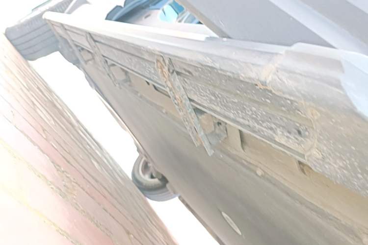Used iCAR 03T 2024 501km Four-wheel Drive Long-Range Version Right Side Sill