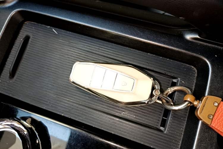 Used iCAR 03T 2024 501km Four-wheel Drive Long-Range Version Vehicle Key