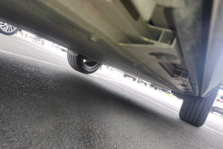 Used iCAR 03T 2024 501km Four-wheel Drive Long-Range Version Left Side Sill