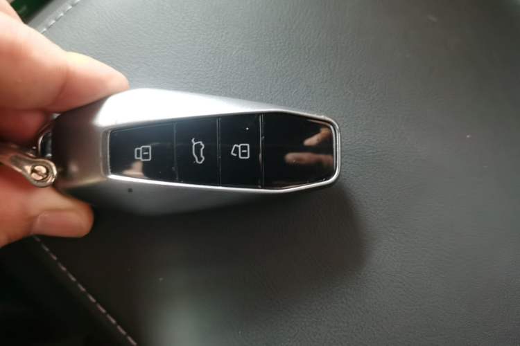 Used iCAR 03T 2024 501km Four-wheel Drive Long-Range Version Vehicle Key