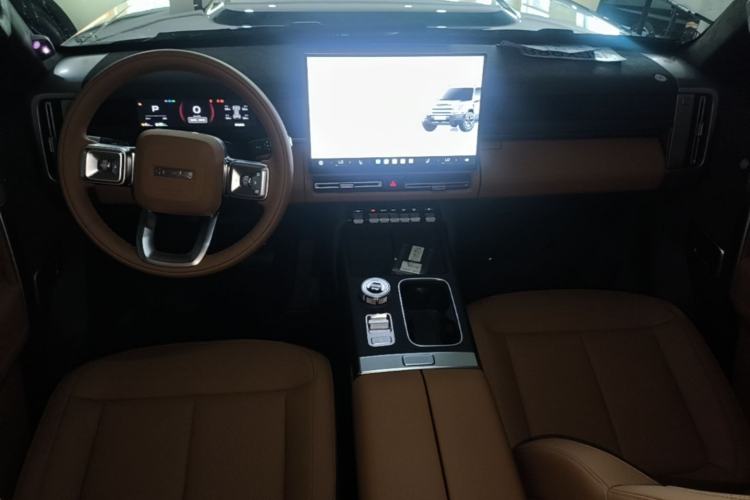 Used iCAR V27 2026 Model 200KM Four-Wheel Drive Falcon 700 Center Console