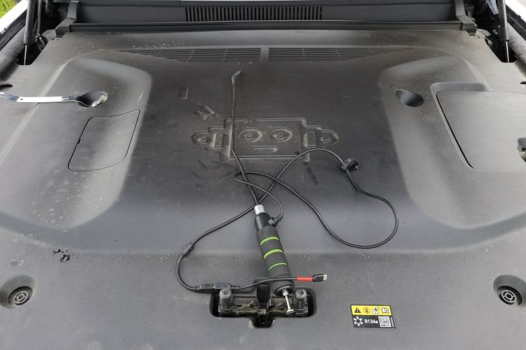 Used iCAR V27 2026 Model 200KM Four-Wheel Drive Falcon 500 Engine Bay
