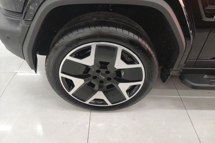 Used iCAR V27 2026 Model 200KM Four-Wheel Drive Falcon 500 Exterior 4