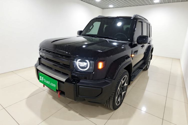 iCAR V27 2026 Model 200KM Four-Wheel Drive Falcon 500