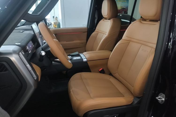 Used iCAR V27 2026 Model 200KM Four-Wheel Drive Falcon 500 Left Front Seat