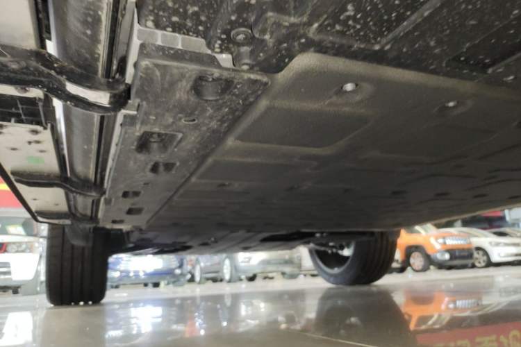 Used iCAR V27 2026 Model 200KM Four-Wheel Drive Falcon 500 Left Side Sill