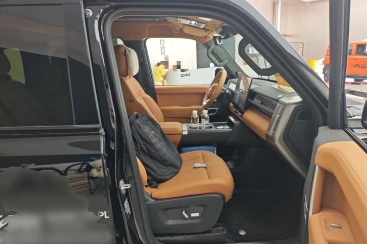 Used iCAR V27 2026 Model 200KM Four-Wheel Drive Falcon 500 Right Front Seat