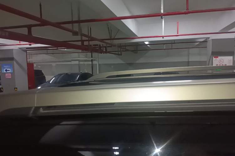 Used iCAR V27 2026 Model 200KM Four-Wheel Drive Falcon 700 Roof