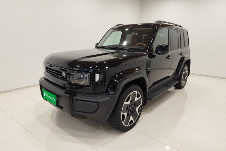 iCAR V27 2026 Model 200KM Four-Wheel Drive Falcon 500