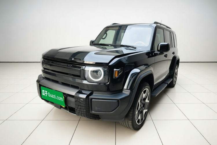 iCAR V27 2026 Model 200KM Four-Wheel Drive Falcon 500