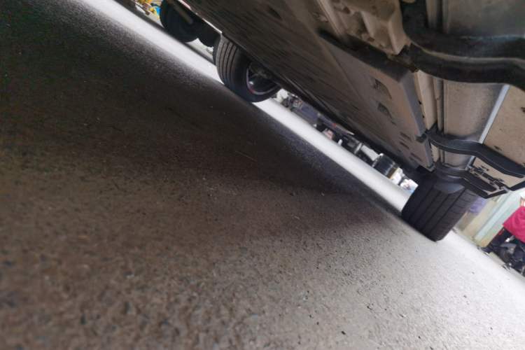 Used iCAR V27 2026 Model 200KM Four-Wheel Drive Falcon 500 Chassis Front Left