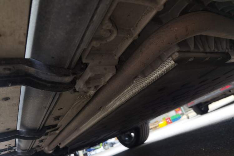 Used iCAR V27 2026 Model 200KM Four-Wheel Drive Falcon 500 Chassis Front Right
