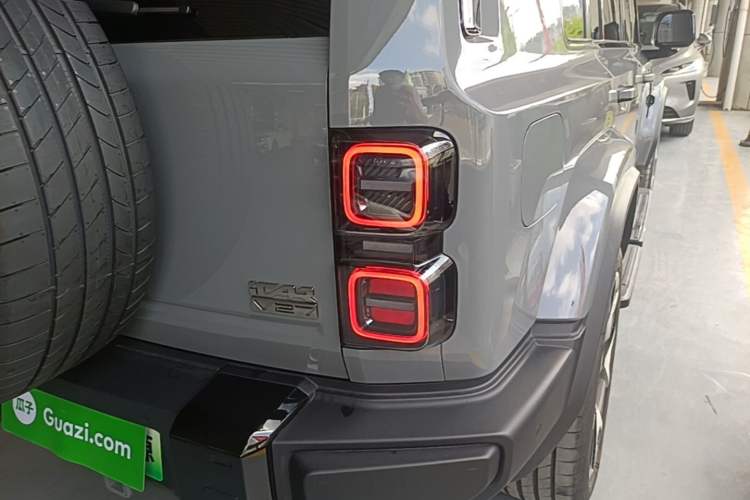 Used iCAR V27 2026 Model 200KM Four-Wheel Drive Falcon 500 Right Rear Taillight