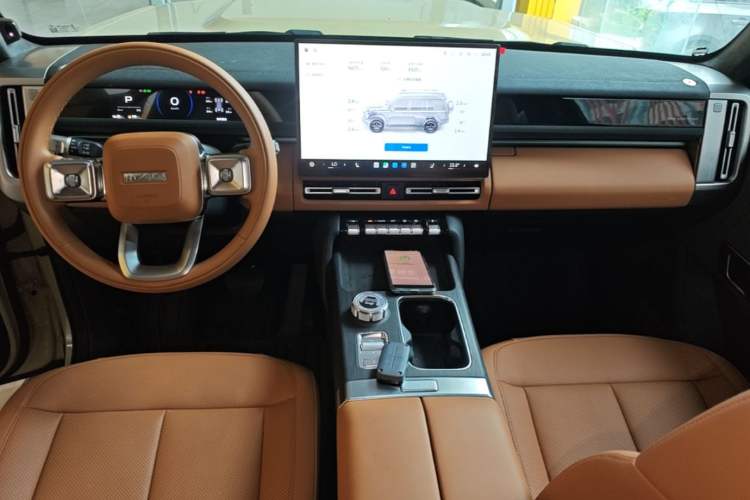 Used iCAR V27 2026 Model 200KM Four-Wheel Drive Falcon 700 Center Console